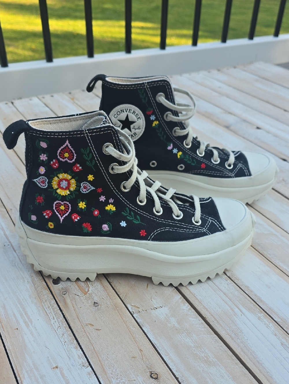Converse Run Star Hike Platform High 'Floral Embroidery'